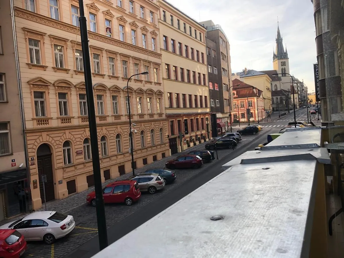 Modern Cozy Apartment In Central Praha